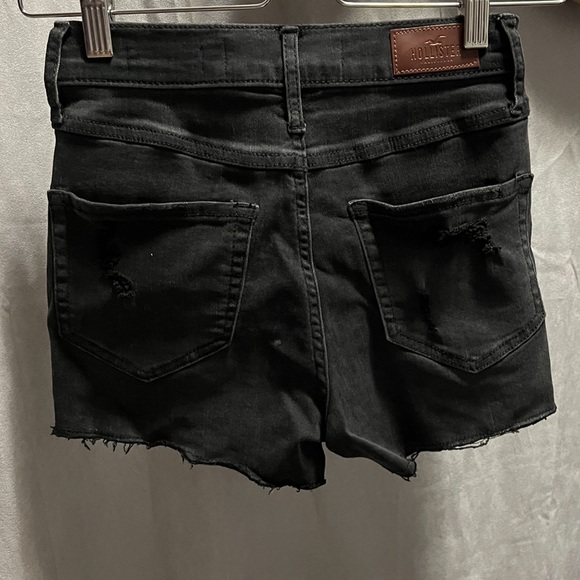 Hollister ultra high-rise short-shorts, size 00 - Picture 2 of 2